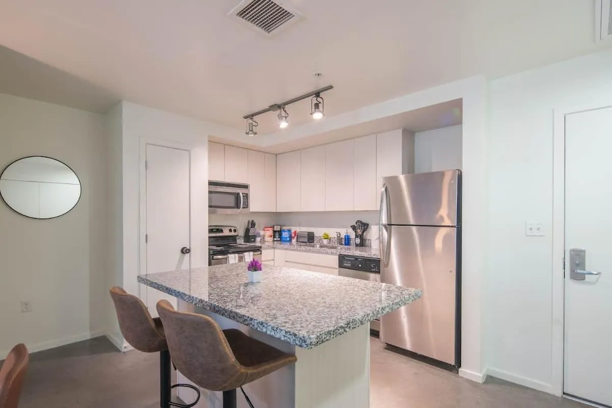 Lejlighed Calm 2Bd - Central Dt - Gym, Pool, Parking - Sleep 8 Phoenix