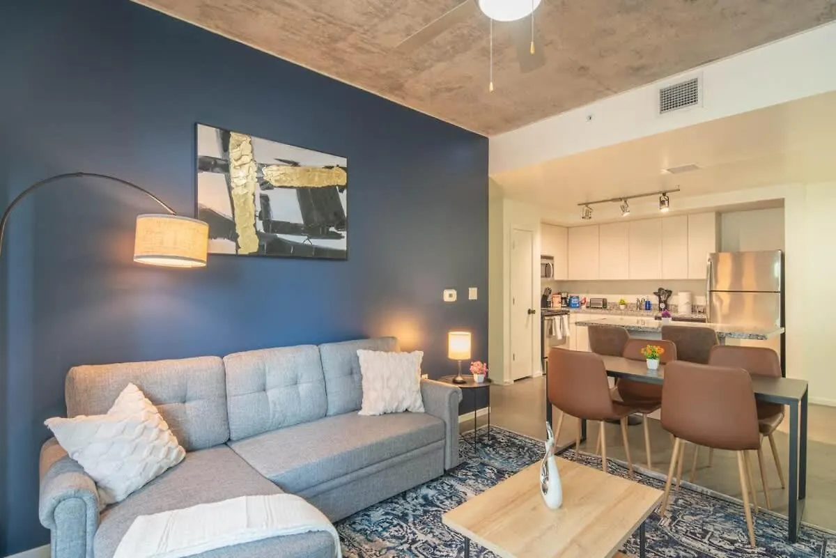 Calm 2Bd - Central Dt - Gym, Pool, Parking - Sleep 8 Phoenix 0*,  USA